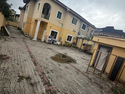 5-Bedroom Commercial House with Large Compound — Lekki, Lagos