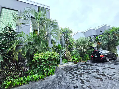 Spacious 2 Bedroom Apartment — Lekki Phase 1, Lekki, Lagos