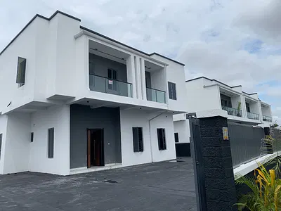 5 Bedroom Duplex with a BQ and a Large Compound — Lekki, Lagos