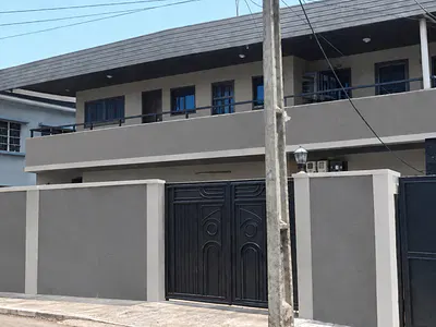 Land with One Story Building Structure on It — Surulere, Lagos