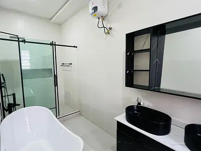 5-Bedroom Fully Detached Duplex with BQ & Penthouse — Lekki, Lagos