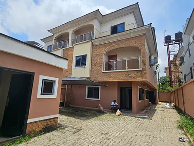 Tastefully Built 5 Bedrooms Semi-Detached Duplex with 2 Rooms BQ — Ikeja GRA, Ikeja, Lagos