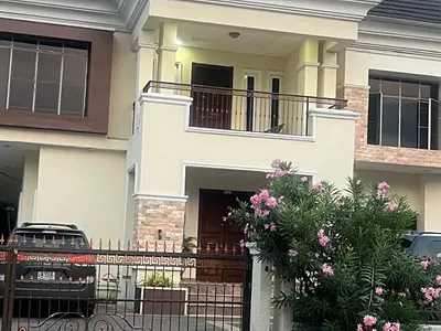 6 Bedroom Mansion — Lekki, Lagos