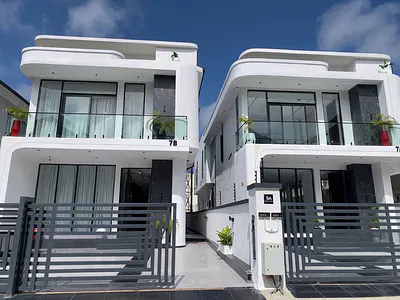Enormous 5 Bedroom Fully Detached Duplex with 2 BQ and a Pool — Lekki, Lagos