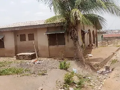 4 Bedroom Detached Bungalow — Asolo Olorunsogo Akanran Road, Ibadan, Oyo