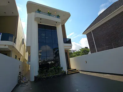 Brand New 5 Bedroom Detached Duplex with Swimming Pool — Lekki, Lagos