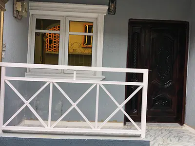 Newly Renovated 3 Bedroom House — Sam Shonibare Estate, Ogunlana, Surulere, Lagos
