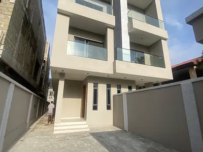 5 Bedroom Semi-Detached Duplex — Lekki Phase 1, Lekki, Lagos