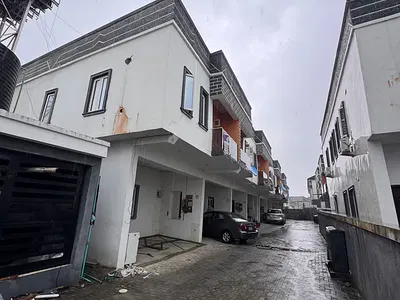 4 Bedroom Terrace Duplex/House — Ikota GRA, Ikota, Lekki, Lagos
