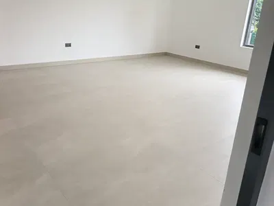 Shop in Small Mall — Ikoyi, Lagos