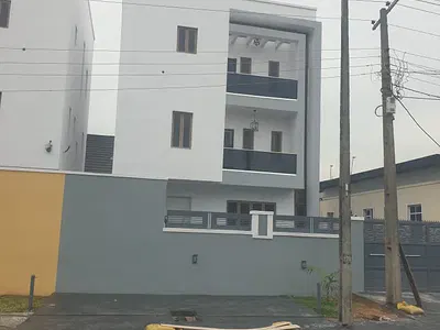 5 Bedroom Detached Duplex with BQ — Magodo, Lagos