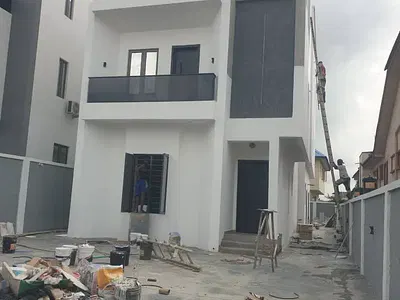 7 Bedroom Detached Duplex — Magodo, Lagos