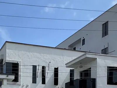 Spacious 5 Bedroom Detached Duplex + BQ, Swimming Pool — Lekki, Lagos