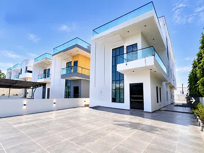 Brand New 6 Bedroom Duplex — Lekki, Lagos