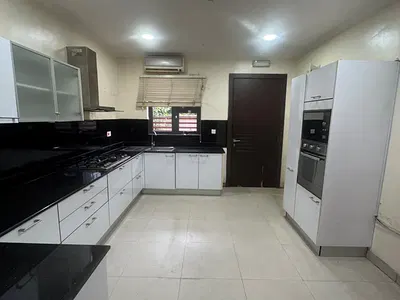 Executive & Spacious 4bed Duplex with a BQ (Dealing with Mandate) — Old Ikoyi, Ikoyi, Lagos