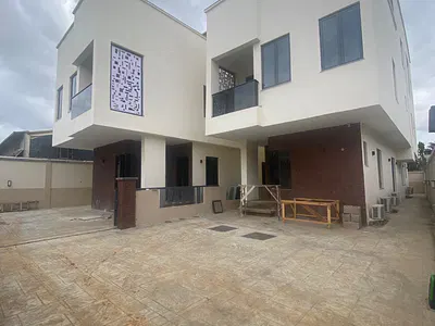 5 Bedroom Detached Duplex — Ikeja, Lagos
