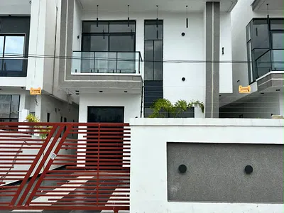 Stunning 5 Bed Detached Duplex with Pool & BQ — Ajah, Lagos
