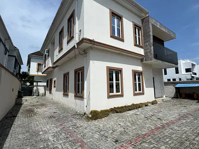 5 Bedroom — Lekki, Lagos