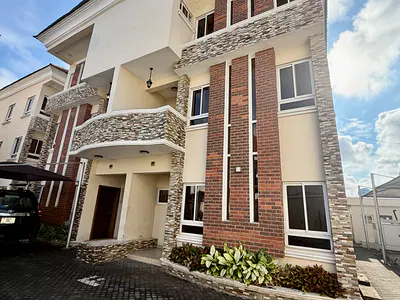 Exquisite 4 Bedroom Terrace Duplex with BQ — Lekki, Lagos