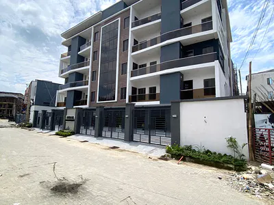 4 Bedroom Apartment with Elevator — Lekki Phase 1, Lekki, Lagos