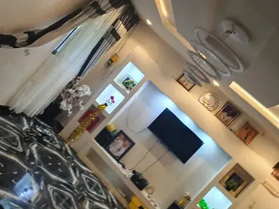 Affordable Bungalow with Two Shops — Ibadan, Oyo