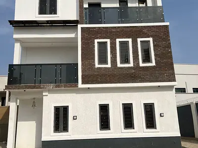 Executive 6 Bedroom Detached Duplex — Guzape District, Abuja