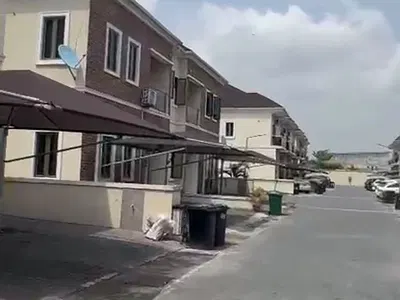 6 Bedroom Detached House — Lekki, Lagos