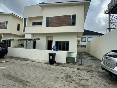 4 Bedroom Detached House with BQ — Lekki, Lagos