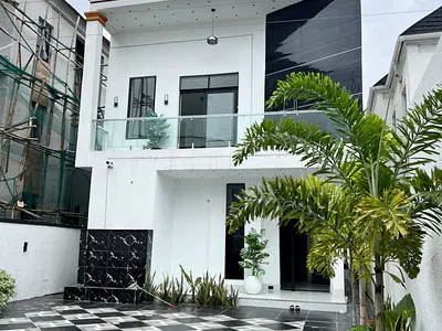 5 Bedroom Detached with Pool & BQ — Ajah, Lagos