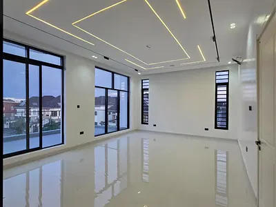 5 Bedroom Duplex with Penthouse Floor — Chevron Drive, Lekki Phase 1, Lekki, Lagos