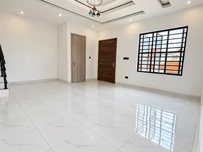 Luxury Spacious Studio Flat Apartment — Divine Homes Thomas Estate, Ajah, Lagos