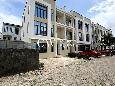 4 Bedroom Terraced Duplex — Lekki, Lagos