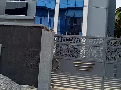 5 Bedroom Detached Duplex with BQ — GRA, GRA Phase 2, Magodo, Lagos