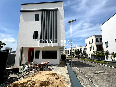 5 Bedroom Detached Duplex — Lekki, Lagos