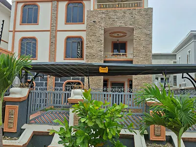 7 Bedroom Duplex with 2 Rooms BQ — Citec Mbora, Jabi, Abuja