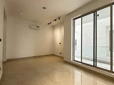 6 Bedroom Detached Duplex with Elevator — Ikoyi, Lagos