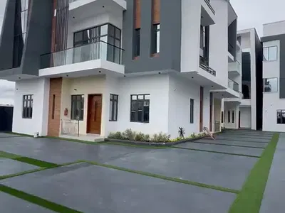 Exquisite Fully Serviced 2 Bed Premium at Its Best — Lekki, Lagos