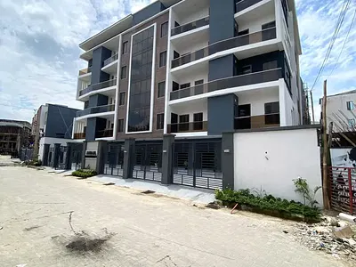 4 Bedroom Apartment with Elevator — Lekki, Lagos