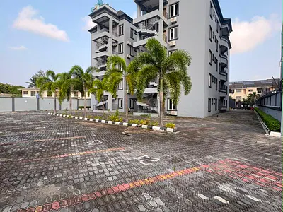 Block of 10 Flats with BQ — Ikoyi, Lagos
