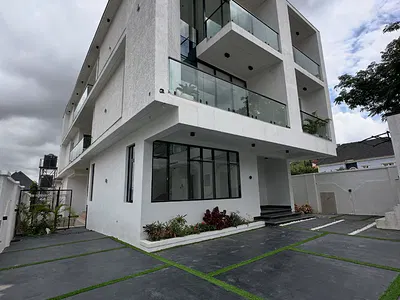 5 Bedroom Detached Duplex with Boys' Quarters — Apo Resettlement, Apo, Abuja