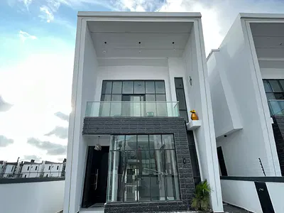 Luxury 5 Bedroom Brand New Spacious Detached Smart House with BQ &pool — Ajah, Lagos