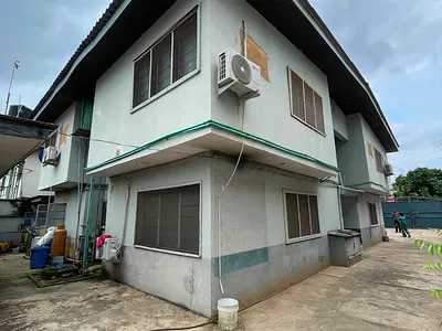 6 Bedroom Duplex with 3 Bedroom Units — Tinubu Close, Ilupeju, Lagos