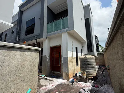 Exquisitely Built 4 Bedroom Detached Duplex with BQ — Magodo, Lagos