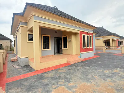 Newly Built 3 Bedroom Detached Bungalow with BQ — Mowe Town, Ogun