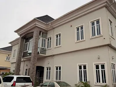 6 Bedrooms Luxury Detached House with BQ and Swimming Pool — Ikeja GRA, Ikeja, Lagos