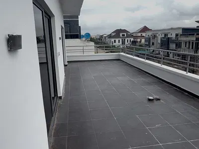 A Well-Maintained 3-Bedroom Penthouse Apartment. — Orchid Road, Lekki, Lagos
