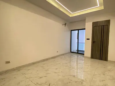 Lovely 2 Bedroom Apartment with Elevator Gym Swimming Pool — Lekki, Lagos