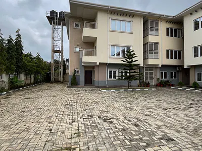 4-Bedroom Terraced Duplex with BQ — Guzape Main, Guzape District, Abuja