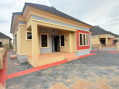 3 Bedroom Detached Bungalow with BQ — Mowe Town, Ogun