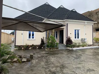 4 Bedroom Detached Bungalow — Asunle Area, Off Akala Express, Ibadan, Oyo